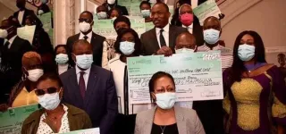 cote-divoire-300-millions-de-fcfa-octroyes-a-15-jeunes-ivoiriens-porteurs-de-projets-vivant-en-france